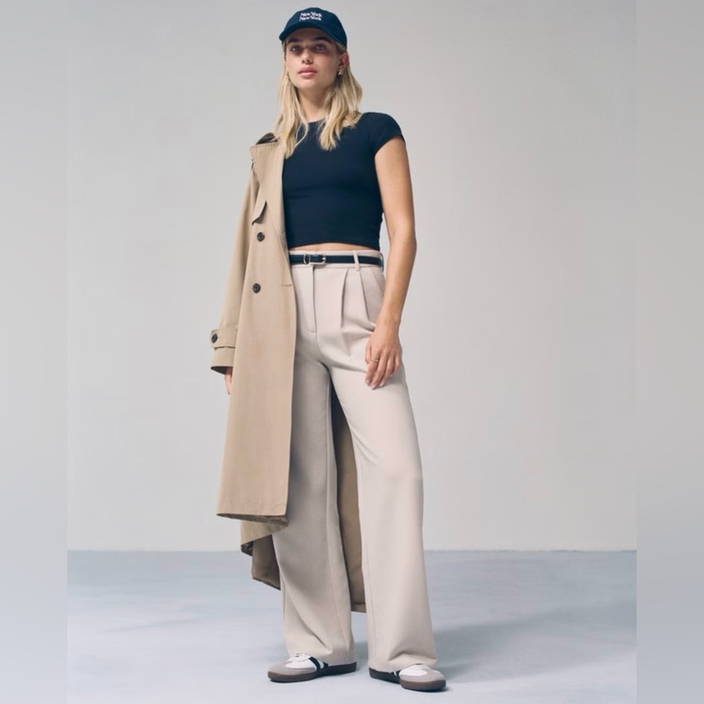 Abercrombie & Fitch Wide Leg Beige Pants